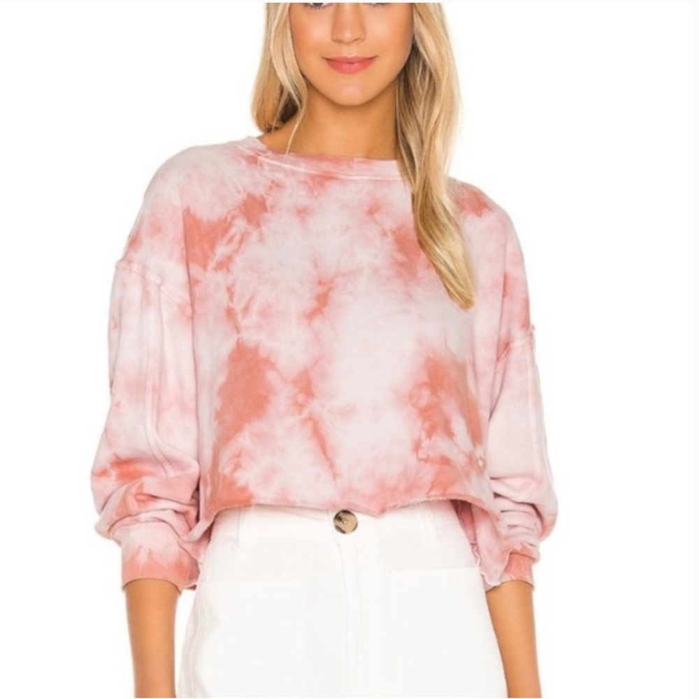 Strut this soft cotton tie dye cropped sweatshirt small